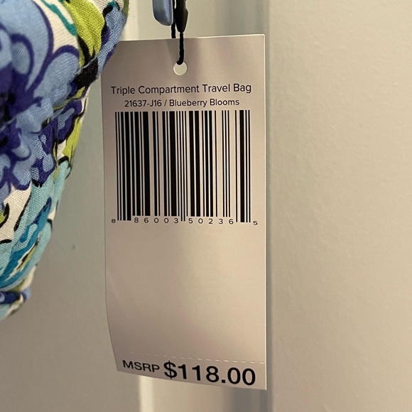 NWT Vera Bradley Triple Compartment Travel Bag / Weekender in Blueberry Blooms - Picture 5 of 5